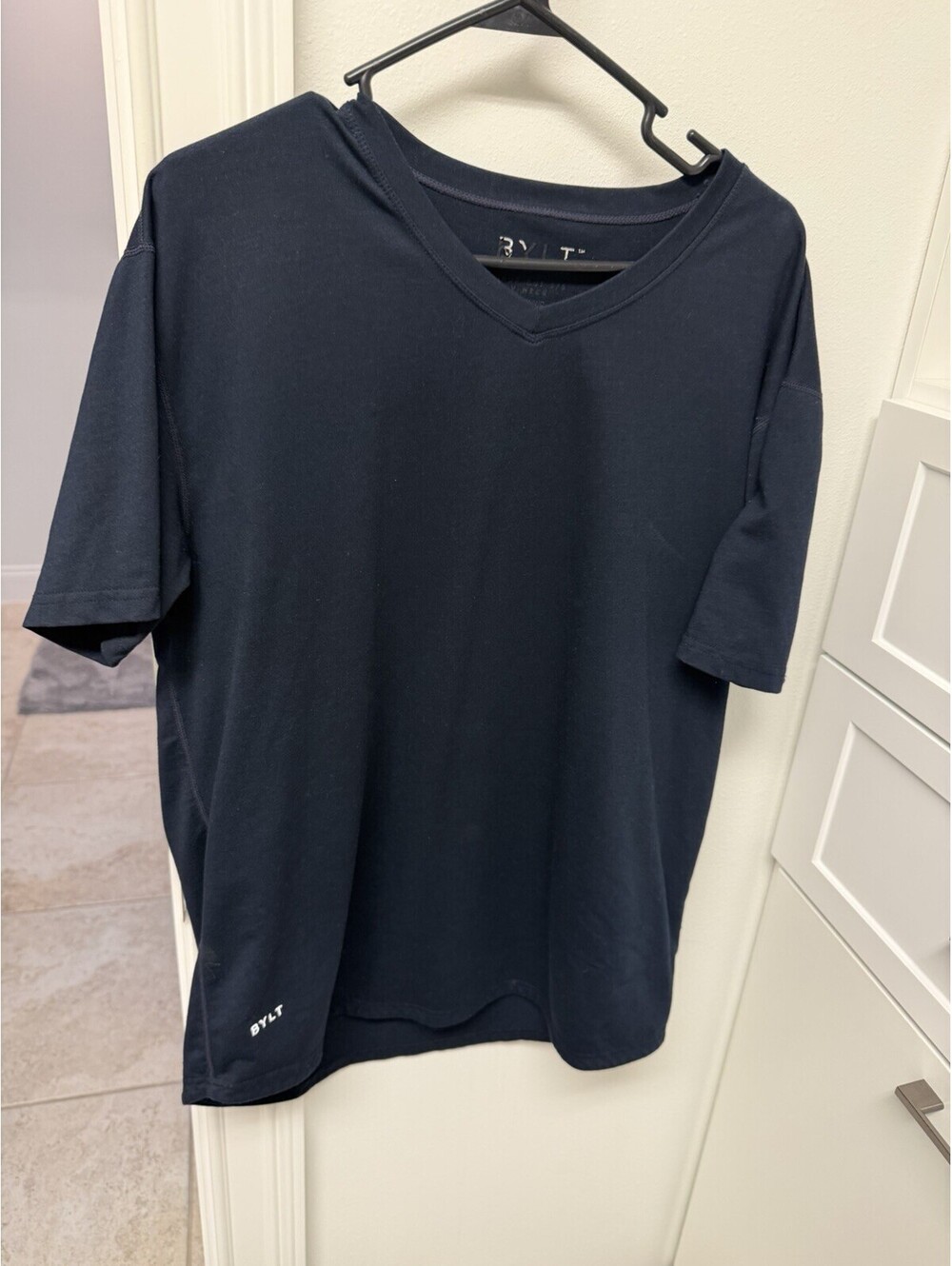 Men’s Bylt Drop Cut V-neck XL In Dark Navy Blue Tee Shirt